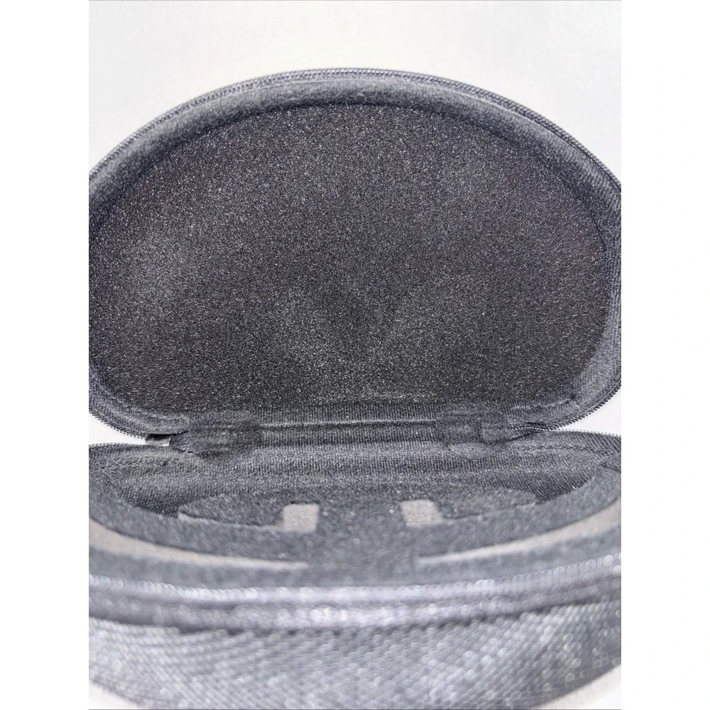 Oakley Sport Soft Foam Sunglasses Vault Hard Case W/Replacement Lense NO FRAME